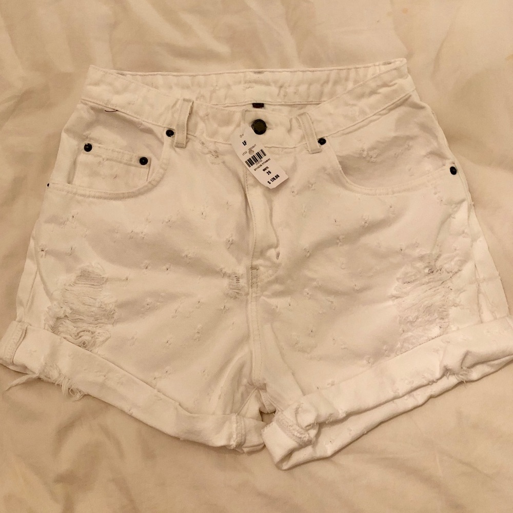LF Carmar oversized white shorts